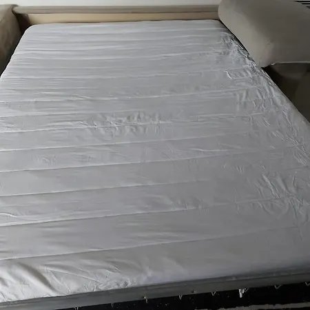 Loue Entier Proche De Paris *