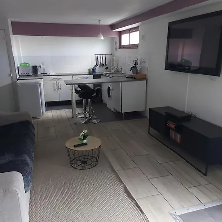 Apartment Loue Entier Proche De Paris Ecquevilly