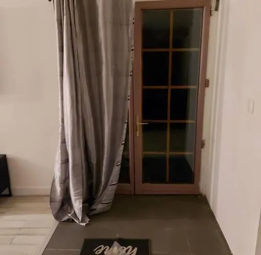 Loue Entier Proche De Paris Ecquevilly