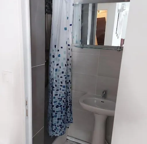 Loue Entier Proche De Paris * Ecquevilly