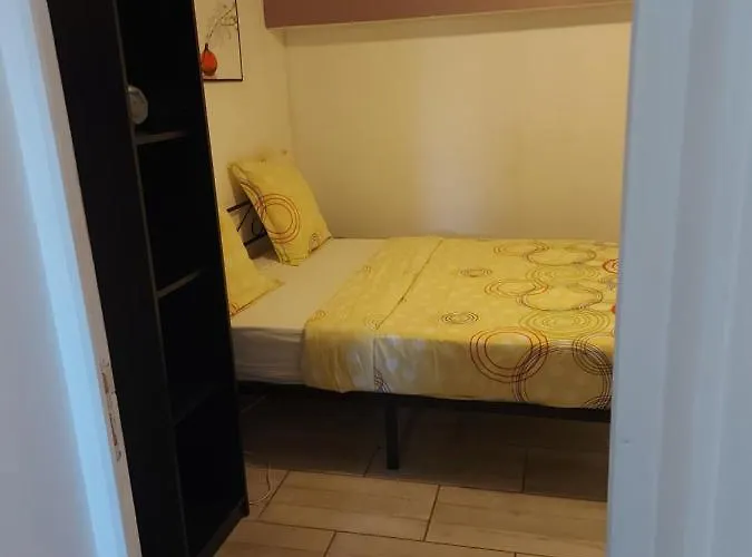 Loue Entier Proche De Paris Ecquevilly